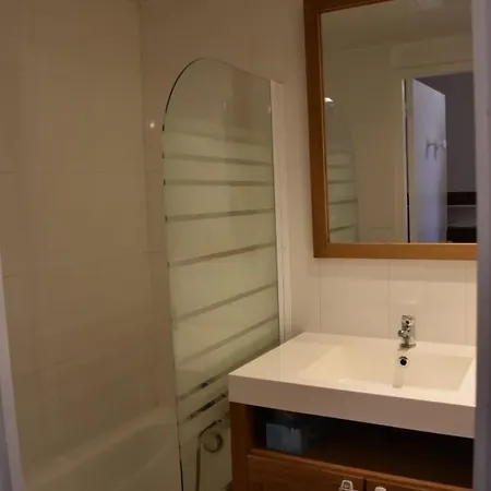 Les 2 A 4 Personnes *