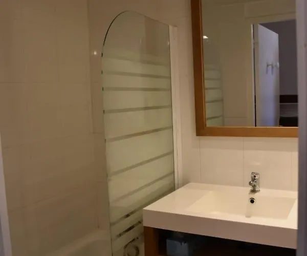 Les 2 A 4 Personnes *